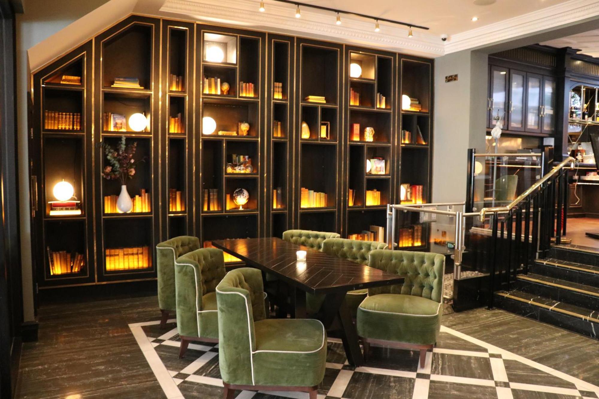 Hotel Iveagh Garden 4*